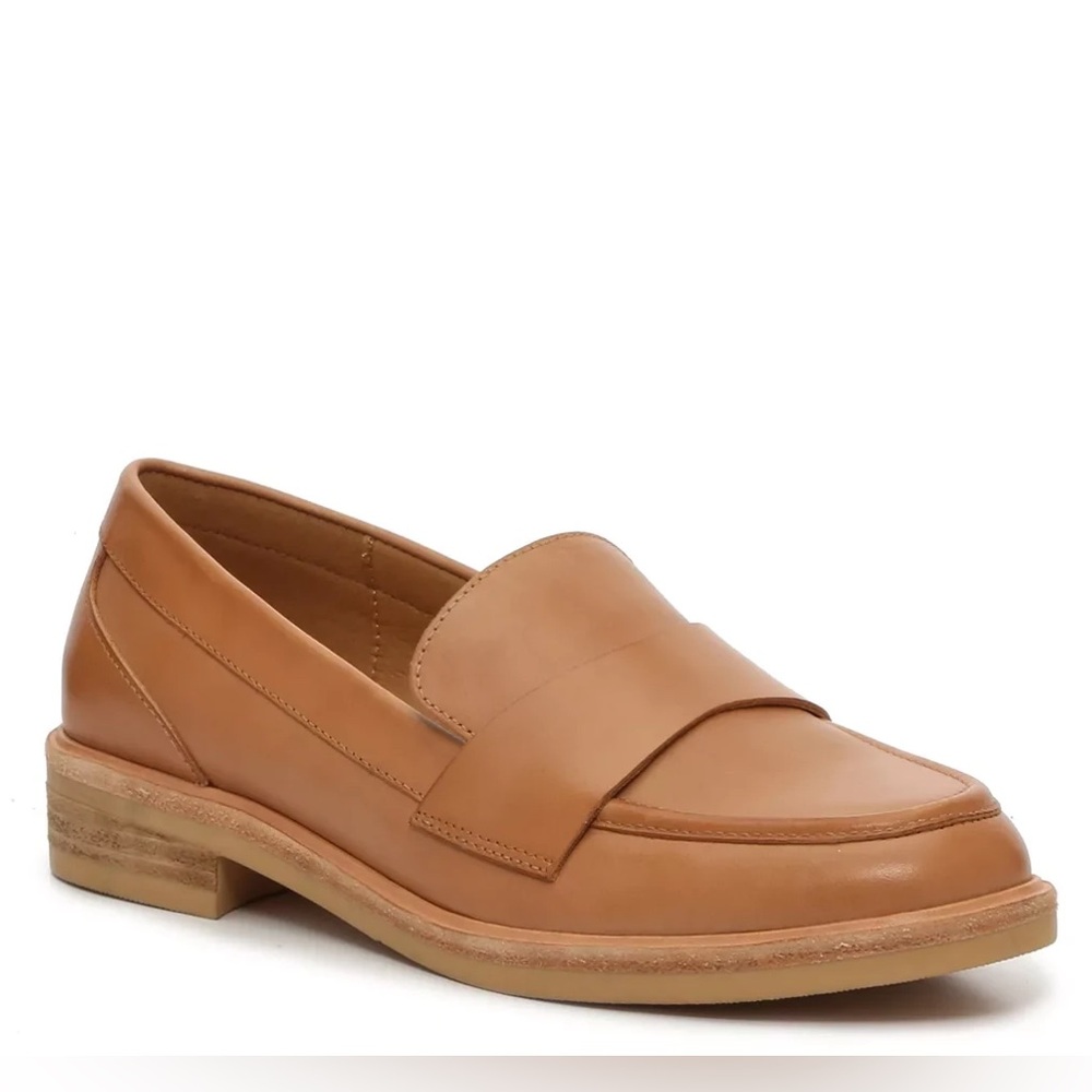 Crown Vintage Lornita Flat